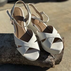 GIANI BERNINI JAYLEEN LINEN